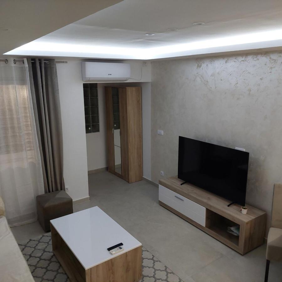 Apartman Lux Jelena Surcin ภายนอก รูปภาพ